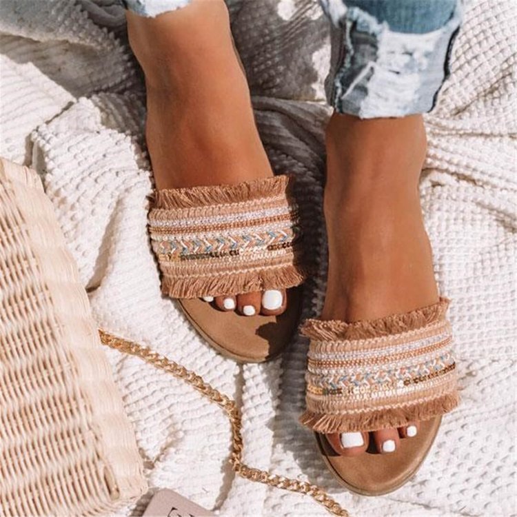 Fashionable One-line Beach Shoes