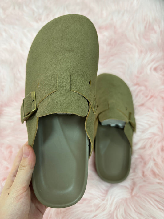 Suede Buckle Detail Slippers