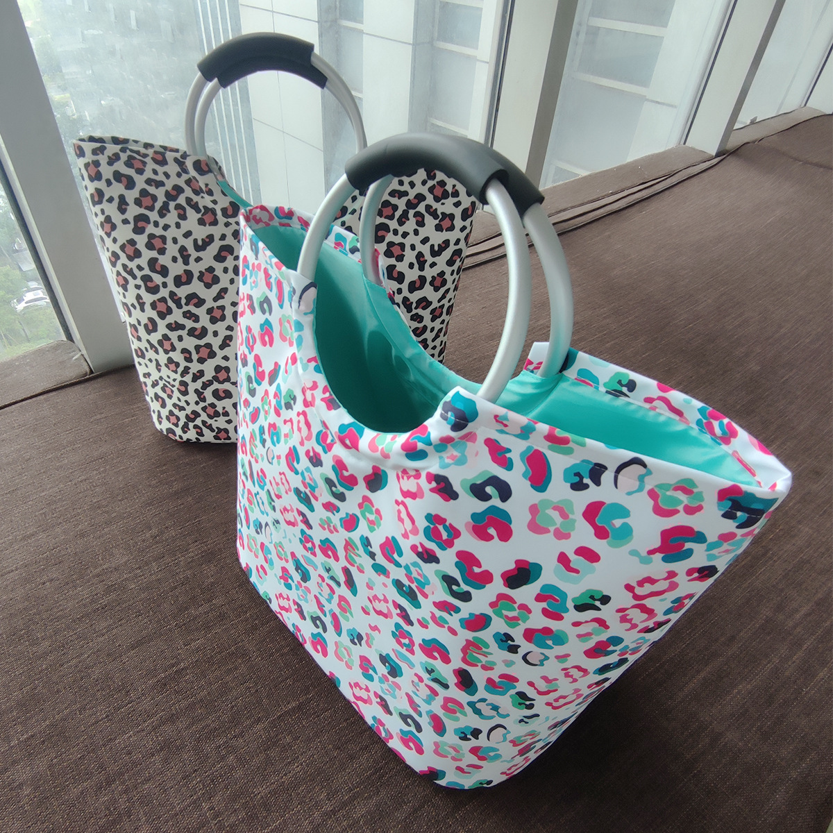 Printed Neoprene Insulated Picnic Bag