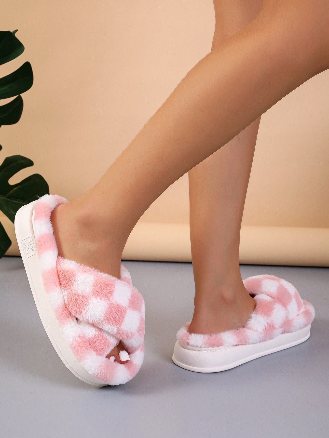 Checkerboard furry slippers