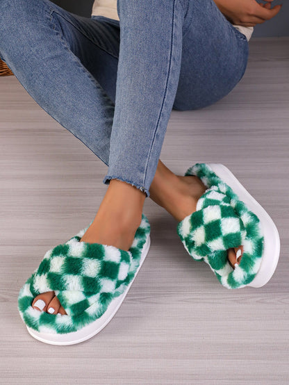 Checkerboard furry slippers