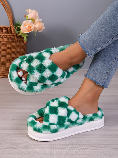 Checkerboard furry slippers